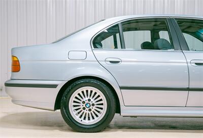 1997 BMW 540i   - Photo 10 - Sylvania, OH 43560