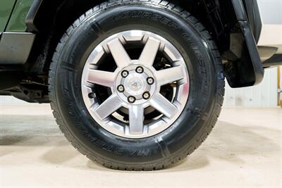 2014 Toyota FJ Cruiser   - Photo 8 - Sylvania, OH 43560