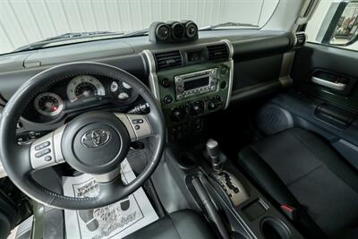 2014 Toyota FJ Cruiser   - Photo 21 - Sylvania, OH 43560