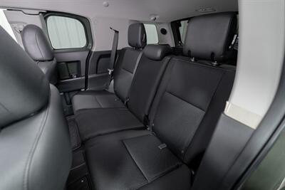 2014 Toyota FJ Cruiser   - Photo 18 - Sylvania, OH 43560