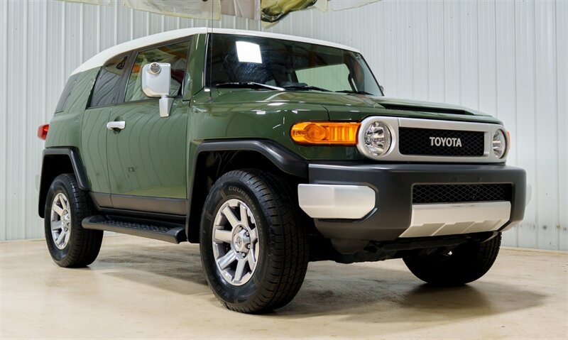 2014 Toyota FJ Cruiser  
