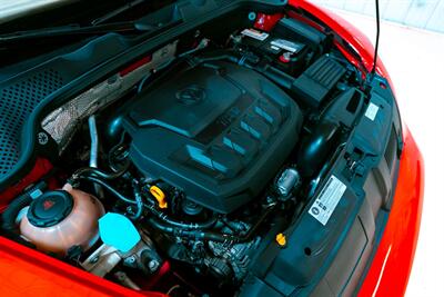 2018 Volkswagen Beetle Convertible 2.0T S   - Photo 25 - Sylvania, OH 43560