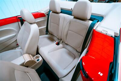 2018 Volkswagen Beetle Convertible 2.0T S   - Photo 17 - Sylvania, OH 43560