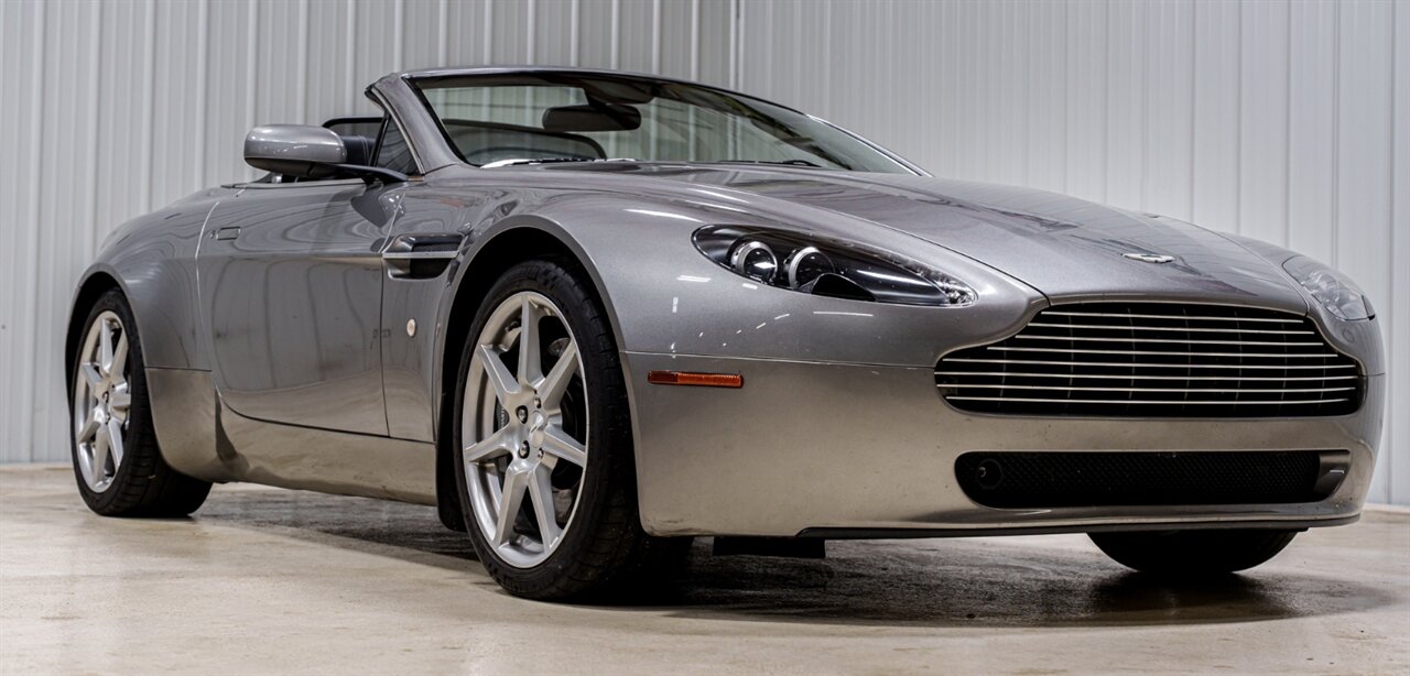 2008 Aston Martin Vantage Roadster   - Photo 1 - Sylvania, OH 43560