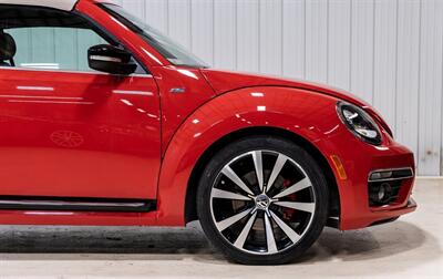 2014 Volkswagen Beetle Convertible R-Line   - Photo 15 - Sylvania, OH 43560