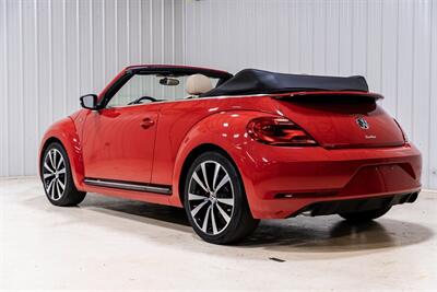 2014 Volkswagen Beetle Convertible R-Line   - Photo 11 - Sylvania, OH 43560
