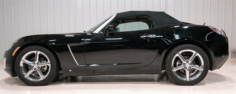 2008 Saturn SKY Red Line  