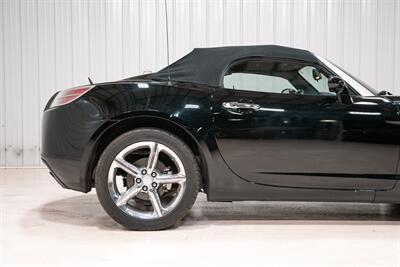2008 Saturn SKY Red Line   - Photo 9 - Sylvania, OH 43560