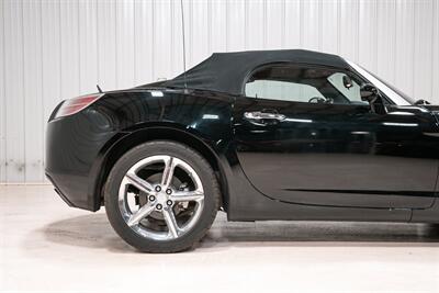 2008 Saturn SKY Red Line   - Photo 9 - Sylvania, OH 43560