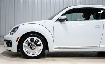 2019 Volkswagen Beetle-Classic 2.0T S - Photo 3 - Sylvania, OH 43560