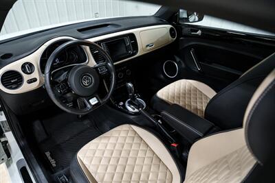 2019 Volkswagen Beetle-Classic 2.0T S - Photo 8 - Sylvania, OH 43560