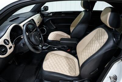 2019 Volkswagen Beetle-Classic 2.0T S - Photo 9 - Sylvania, OH 43560