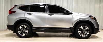 2018 Honda CR-V LX   - Photo 18 - Sylvania, OH 43560