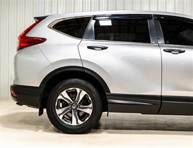 2018 Honda CR-V LX   - Photo 20 - Sylvania, OH 43560