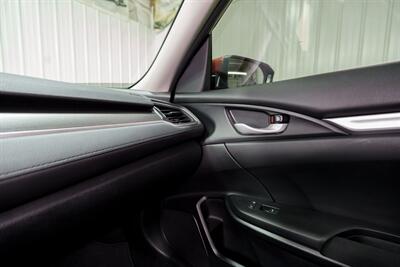 2020 Honda Civic LX   - Photo 15 - Sylvania, OH 43560