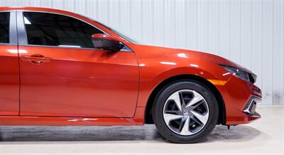2020 Honda Civic LX   - Photo 10 - Sylvania, OH 43560
