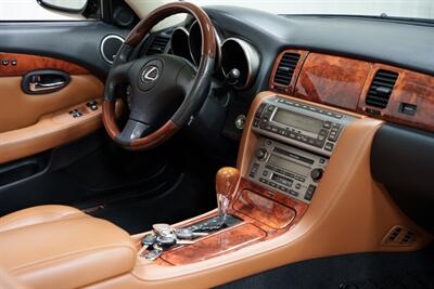 2005 Lexus SC 430   - Photo 18 - Sylvania, OH 43560