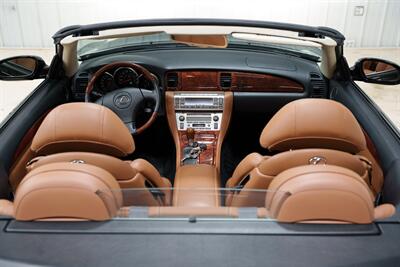 2005 Lexus SC 430   - Photo 13 - Sylvania, OH 43560