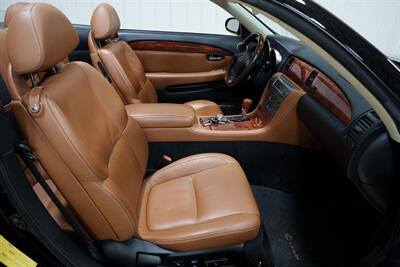 2005 Lexus SC 430   - Photo 16 - Sylvania, OH 43560