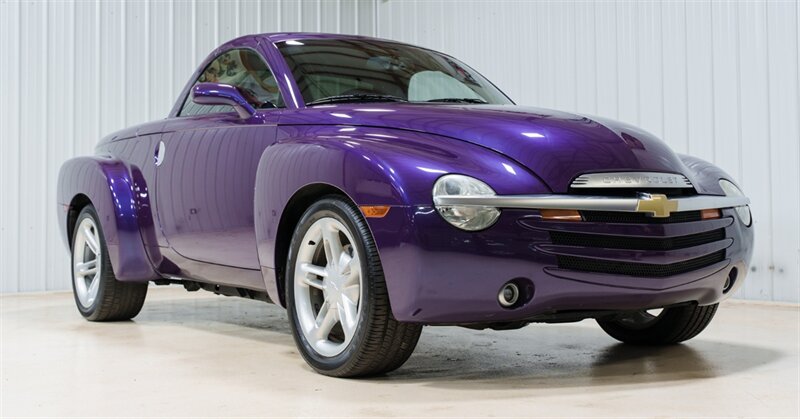 2004 Chevrolet SSR LS  