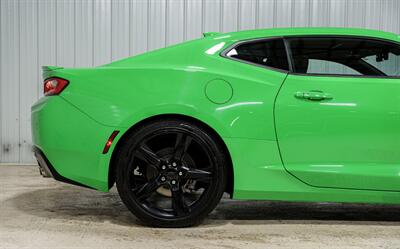 2017 Chevrolet Camaro LT - Photo 19 - Sylvania, OH 43560