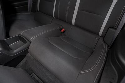 2017 Chevrolet Camaro LT - Photo 12 - Sylvania, OH 43560