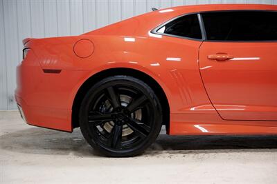 2010 Chevrolet Camaro 2SS   - Photo 21 - Sylvania, OH 43560
