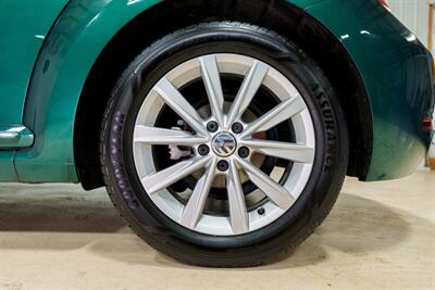 2018 Volkswagen Beetle-Classic 2.0T S   - Photo 8 - Sylvania, OH 43560