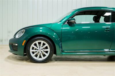 2018 Volkswagen Beetle-Classic 2.0T S   - Photo 3 - Sylvania, OH 43560