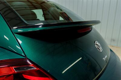 2018 Volkswagen Beetle-Classic 2.0T S   - Photo 9 - Sylvania, OH 43560