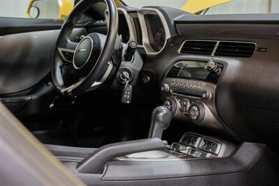 2011 Chevrolet Camaro 2SS   - Photo 25 - Sylvania, OH 43560
