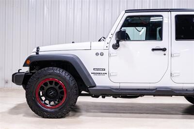 2016 Jeep Wrangler Unlimited Sport   - Photo 4 - Sylvania, OH 43560