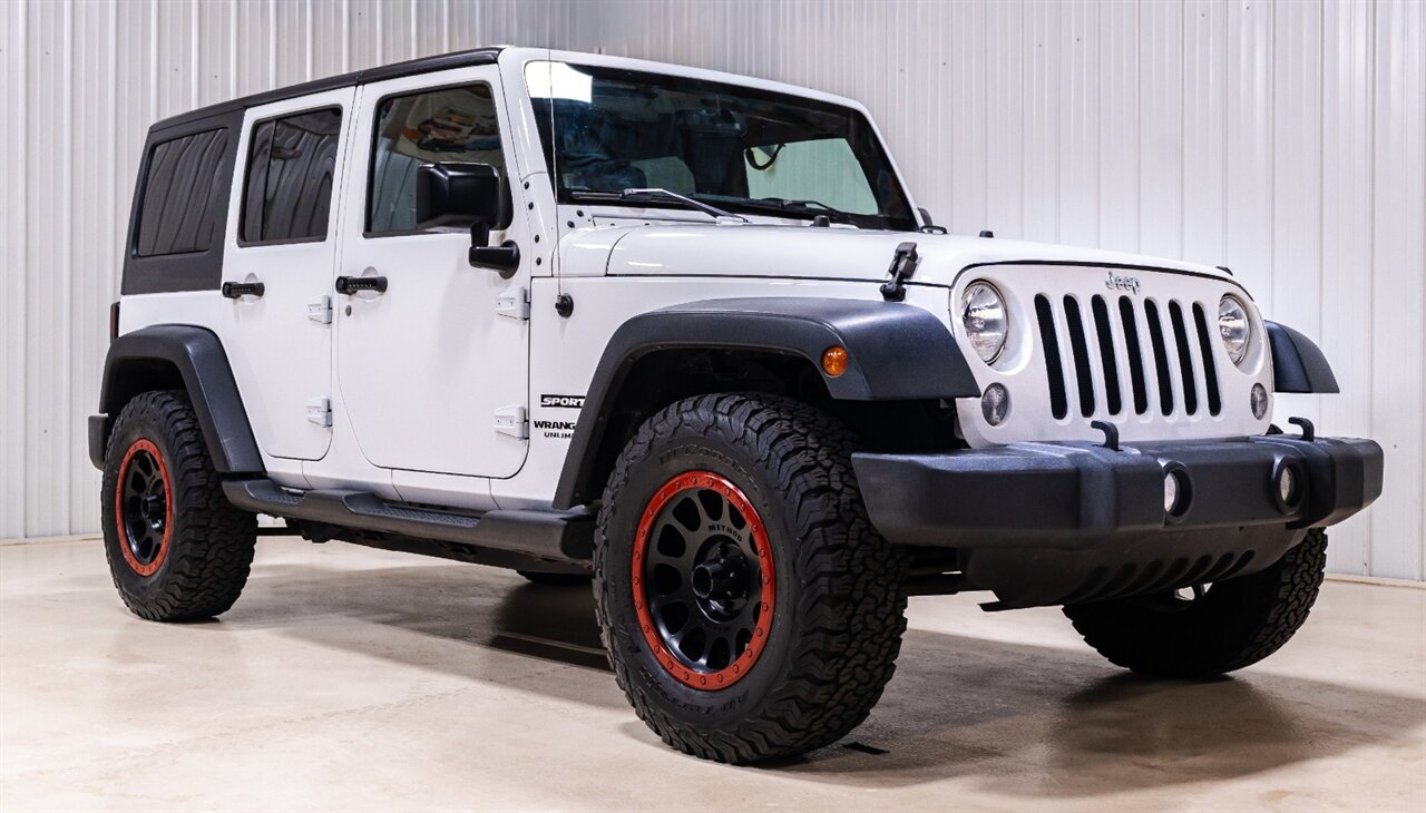 2016 Jeep Wrangler Unlimited Sport - Photo 1 - Sylvania, OH 43560