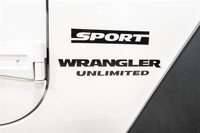 2016 Jeep Wrangler Unlimited Sport   - Photo 19 - Sylvania, OH 43560