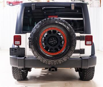 2016 Jeep Wrangler Unlimited Sport   - Photo 6 - Sylvania, OH 43560
