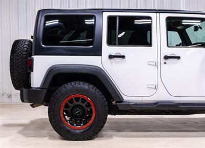 2016 Jeep Wrangler Unlimited Sport   - Photo 15 - Sylvania, OH 43560