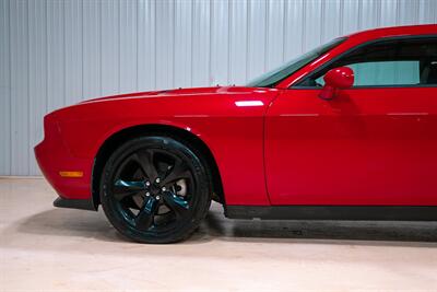 2013 Dodge Challenger SXT  Plus - Photo 3 - Sylvania, OH 43560