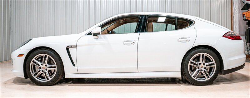 2013 Porsche Panamera S  