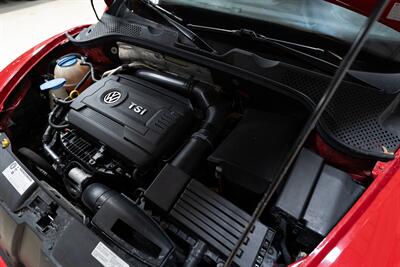 2014 Volkswagen Beetle-Classic R-Line PZEV - Photo 19 - Sylvania, OH 43560