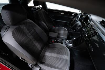 2014 Volkswagen Beetle-Classic R-Line PZEV - Photo 16 - Sylvania, OH 43560