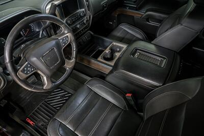 2017 GMC Sierra 2500 Denali   - Photo 9 - Sylvania, OH 43560