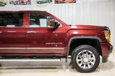 2017 GMC Sierra 2500 Denali   - Photo 21 - Sylvania, OH 43560