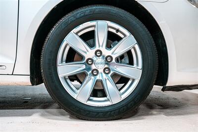 2012 Buick LaCrosse Premium 1   - Photo 11 - Sylvania, OH 43560
