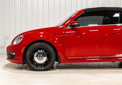 2015 Volkswagen Beetle Convertible 1.8T PZEV   - Photo 3 - Sylvania, OH 43560