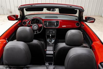 2015 Volkswagen Beetle Convertible 1.8T PZEV   - Photo 10 - Sylvania, OH 43560