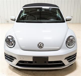 2017 Volkswagen Beetle Convertible 1.8T S   - Photo 15 - Sylvania, OH 43560