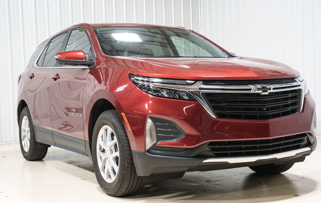 2023 Chevrolet Equinox LT   - Photo 1 - Sylvania, OH 43560