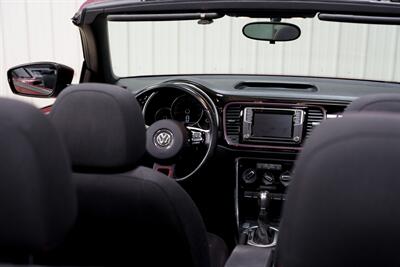 2017 Volkswagen Beetle Convertible 1.8T S Pink Edition - Photo 14 - Sylvania, OH 43560