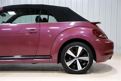 2017 Volkswagen Beetle Convertible 1.8T S Pink Edition - Photo 4 - Sylvania, OH 43560