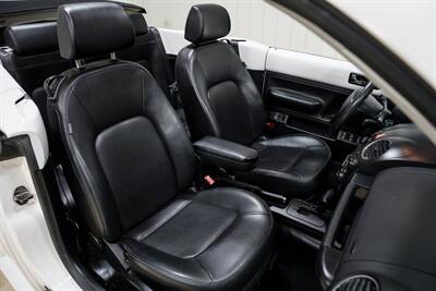 2010 Volkswagen New Beetle Convertible - Photo 21 - Sylvania, OH 43560